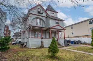 31 Chestnut St, East Orange, NJ 07018 - Photo 4