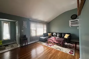 118 Markowitz St, Carteret, NJ 07008 - Photo 2