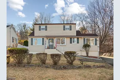 544 Goffle Hill Rd, Hawthorne, NJ 07506 - Photo 1