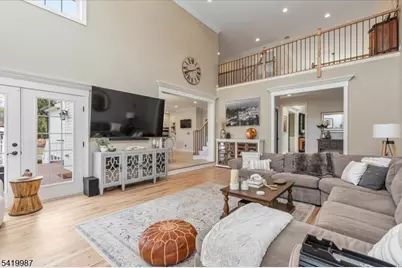 38 Still Hollow Rd, Tewksbury Township, NJ 08833 - Photo 10