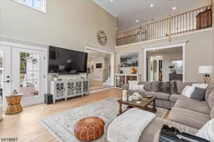 38 Still Hollow Rd, Tewksbury Township, NJ 08833 - Photo 10