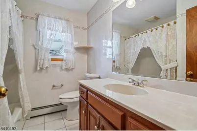 25 Victoria Dr, Clark Township, NJ 07066 - Photo 18