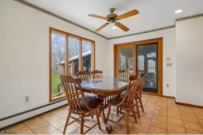 25 Victoria Dr, Clark Township, NJ 07066 - Photo 6