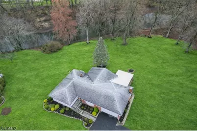 25 Victoria Dr, Clark Township, NJ 07066 - Photo 24