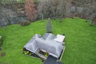 25 Victoria Dr, Clark Township, NJ 07066 - Photo 24