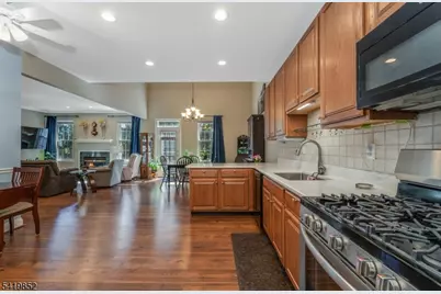 3 Indian Plantation Street, Raritan Township, NJ 08822 - Photo 8