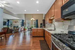 3 Indian Plantation St, Raritan Township, NJ 08822 - Photo 8