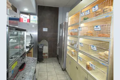 828 State Route 15, Jefferson Township, NJ 07849 - Photo 12