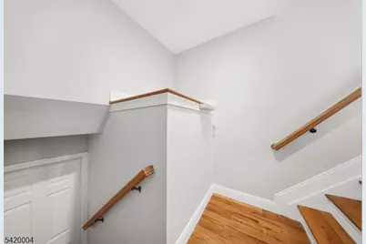 558 Broadway, Elizabeth, NJ 07206 - Photo 20