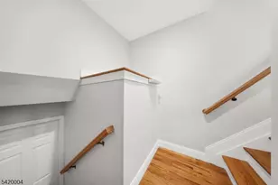 558 Broadway, Elizabeth, NJ 07206 - Photo 20