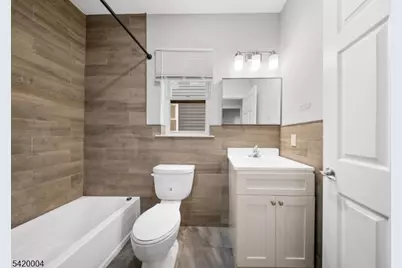 558 Broadway, Elizabeth, NJ 07206 - Photo 18