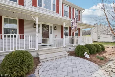 32 Bailey Park Dr, Frankford Township, NJ 07822 - Photo 4