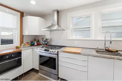 209 Floral St, Roselle, NJ 07203 - Photo 12