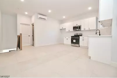 41 Arlington Ave, Jersey City, NJ 07305 - Photo 18