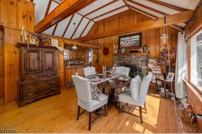 19 Amicalola Rd, Vernon Twp., NJ 07462 - Photo 4