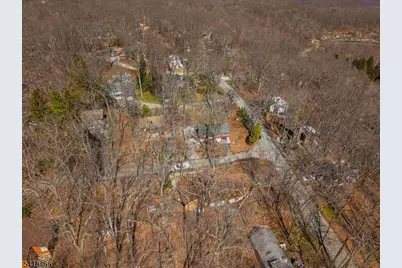 19 Amicalola Rd, Vernon Twp., NJ 07462 - Photo 24