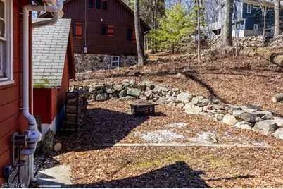 19 Amicalola Rd, Vernon Twp., NJ 07462 - Photo 18