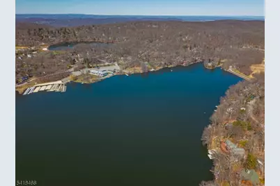 19 Amicalola Rd, Vernon Twp., NJ 07462 - Photo 26