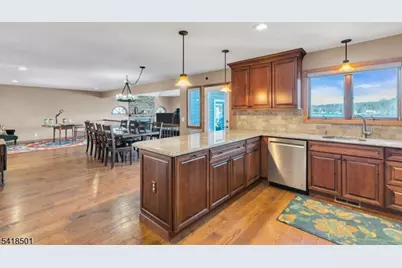 7 Wildwood Shores Dr, Hopatcong, NJ 07843 - Photo 10