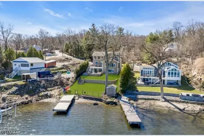 7 Wildwood Shores Dr, Hopatcong, NJ 07843 - Photo 4