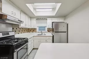 6107A Palisade Ave, West New York, NJ 07093 - Photo 20