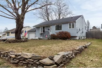 135 Riverview Rd, Phillipsburg, NJ 08865 - Photo 2