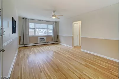 741 Bloomfield Ave #A2, Verona Twp., NJ 07044 - Photo 4