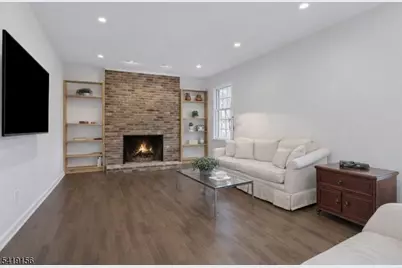 56 Countrywood Dr, Hanover Township, NJ 07950 - Photo 8