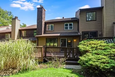 83 Patriots Rd, Parsippany, NJ 07950 - Photo 18