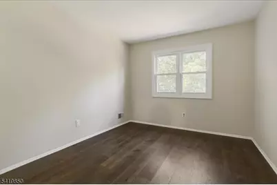 83 Patriots Rd, Parsippany, NJ 07950 - Photo 16