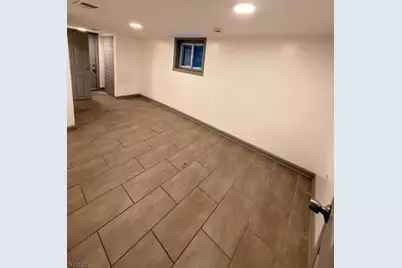 133 Mallory Ave, Jersey City, NJ 07304 - Photo 8