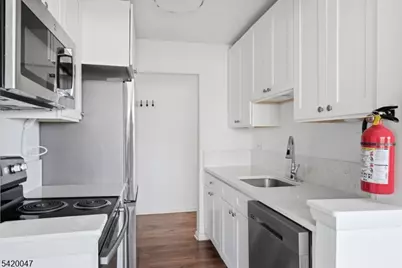 100 Pierson Miller Dr #22, Pompton Lakes, NJ 07442 - Photo 4