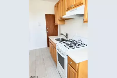 138 Elmora Ave #12, Elizabeth, NJ 07202 - Photo 2