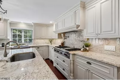 3 Denman Ct, Millburn, NJ 07078 - Photo 20