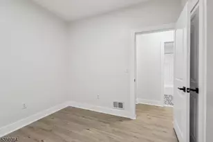 148 N 15th St, East Orange, NJ 07017 - Photo 24