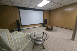 831 Uniontown Rd, Lopatcong Township, NJ 08865 - Photo 18