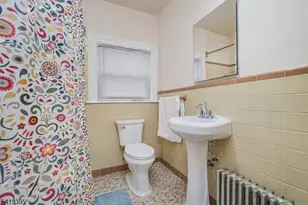 153 W Union Ave, Bound Brook, NJ 08805 - Photo 16