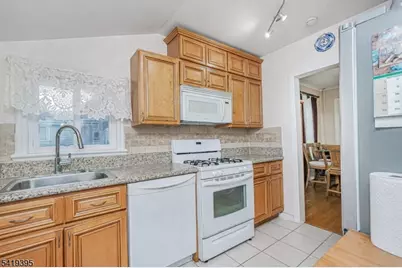 153 W Union Ave, Bound Brook, NJ 08805 - Photo 8