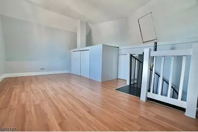 233 Bayview Ave, Jersey City, NJ 07305 - Photo 6