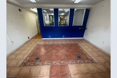 84 Magazine St, Newark, NJ 07105 - Photo 2