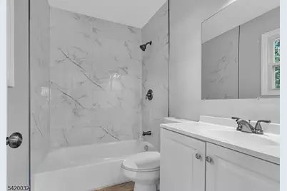 916 W Commodore Blvd, Jackson, NJ 08527 - Photo 12