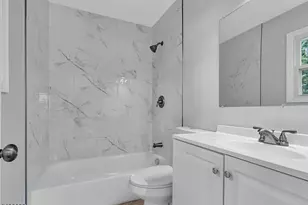 916 W Commodore Blvd, Jackson, NJ 08527 - Photo 12