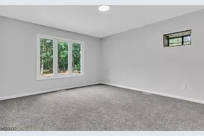 916 W Commodore Blvd, Jackson, NJ 08527 - Photo 14