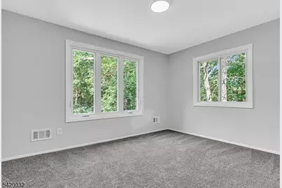 916 W Commodore Blvd, Jackson, NJ 08527 - Photo 16