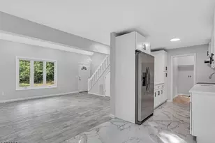 916 W Commodore Blvd, Jackson, NJ 08527 - Photo 6