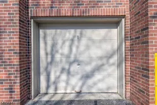 4101 Schindler Ln, Wayne Twp., NJ 07470 - Photo 18