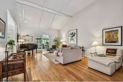 4 Brandywine Ct, Scotch Plains Township, NJ 07076 - Photo 1