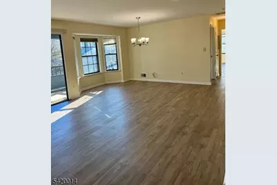 809 Woodhaven Dr, Edison, NJ 08817 - Photo 6