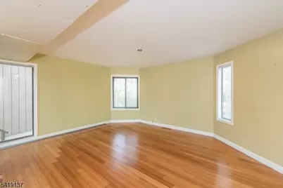 57 Edinborough Ct, Washington Township, NJ 07840 - Photo 2