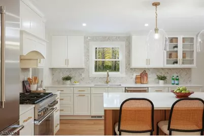 3 Herbert Rd, Scotch Plains Township, NJ 07076 - Photo 10